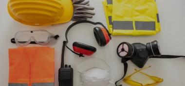Alat K3 Konstruksi dan Fungsinya: Pentingnya Keselamatan Kerja Bersama Perlengkapansafety.id